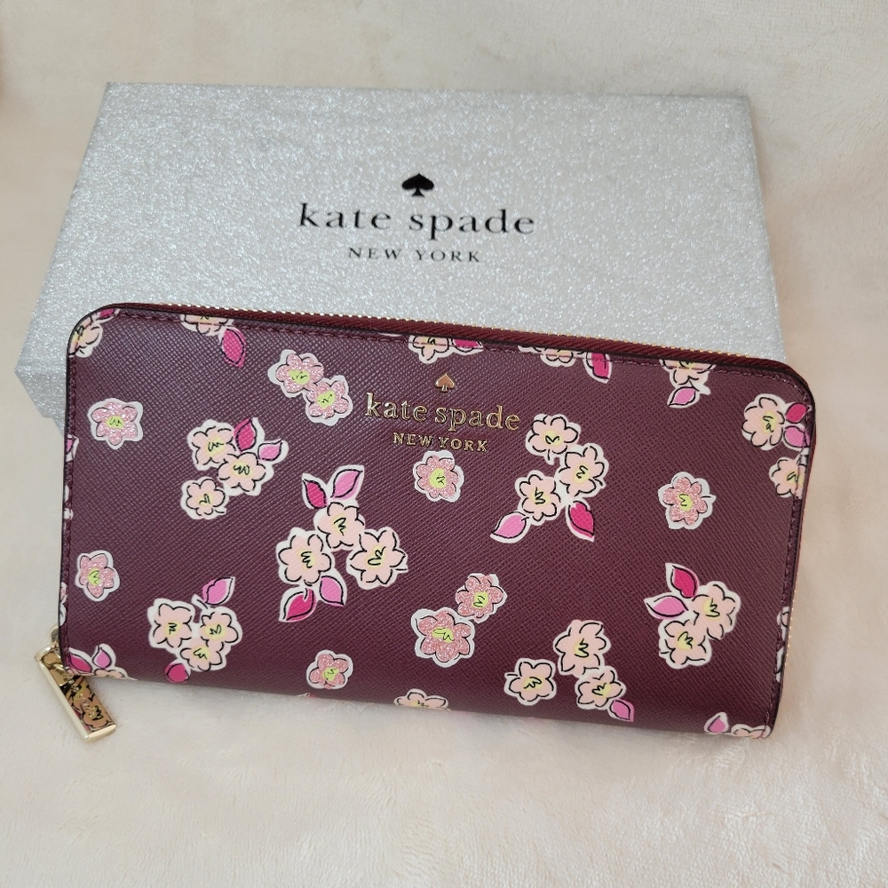 Kate Spade Tinsel Glitter Boxed Large Continental Wallet Beep Berry Floral